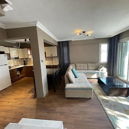 Merkezde Denize 5 Dakika Villa