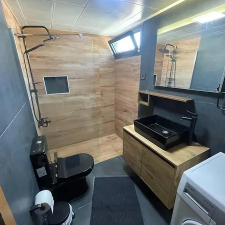 Cozy 5 Min To Κουσάντασι